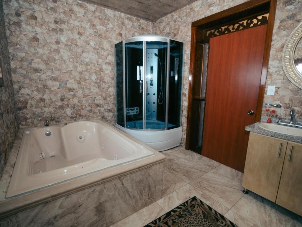 Hôtel Salamina Highs Extérieur photo